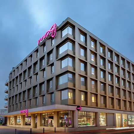 Hotel Moxy *